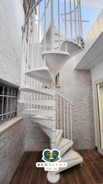 Scala a chiocciola per la terrazza